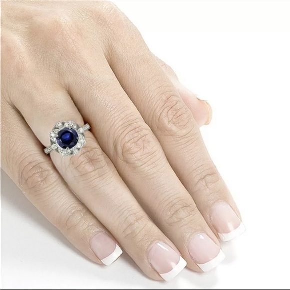 New 925 Silver Women’s Round Cut Sapphire Ring - Picture 2 of 6